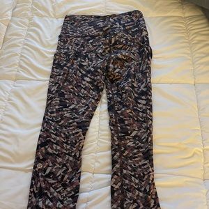 Lululemon pants.